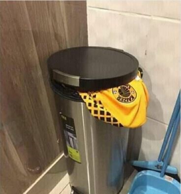 Kaizer Chiefs disappointed with City of Joburg's viral tweet of Amakhosi  jersey in garbage bin