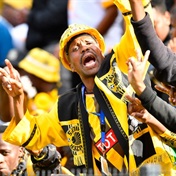 Mthethwa magic drives Pirates to Nedbank Cup final with thrilling win over  Chiefs