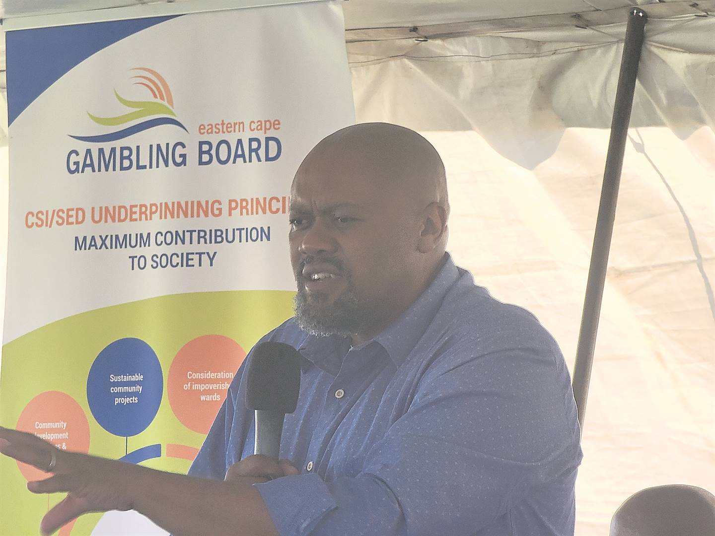 ECGB head of strategic management services and corporate social responsibility programmes, Luvuyo Tshoko, speaking during the handover of mobile mathematics, science and technology kits to Ngcwanguba Senior Primary School.                                 