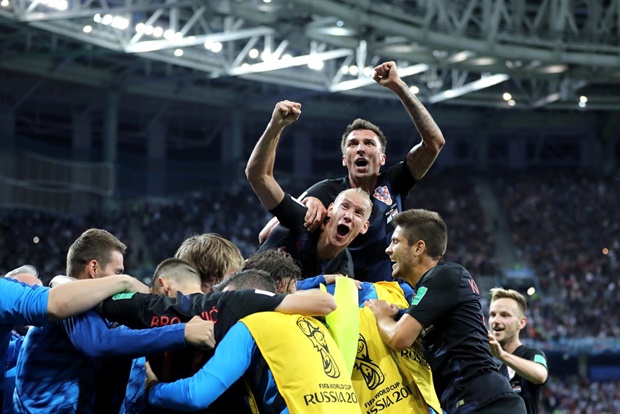 What a night for Croatia who qualify for the round of 16.<br />