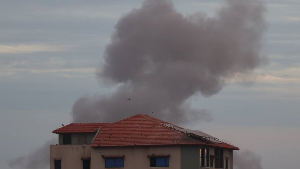 Smoke billows during Israeli bombardment over Rafa