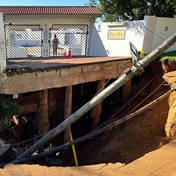 WATCH | KZN flood aftermath: Cars destroyed and sinkholes trap Umhlanga residents