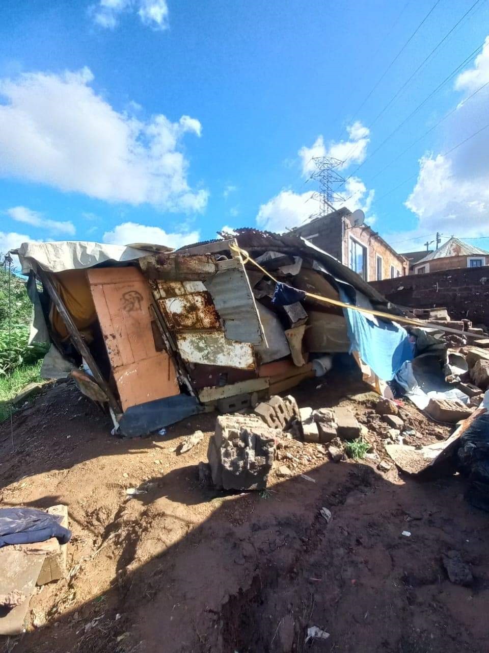 The shack of the gogo that collapsed while she was sleeping with her grandchild and killed them both. Photo Supplied
