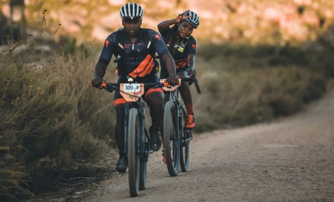We wouldn’t recommend riding the Karoo Burn as a couple, but if your relationship is strong enough… (Photo: Justin Reinecke/zcmc.co.za)