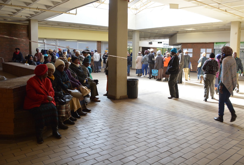 Social grants beneficiaries, especially the elderly, are being sent from pillar to post by Social Security Agency and Post Office officials who can’t explain why they can’t access their money. Picture: Morapedi Mashashe