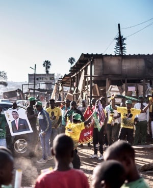 Supporters of the newly reelected Zimbabwe President Emmerson Mnangagwa celebrate in Mbare, Harare. (Marco Longari, AFP)