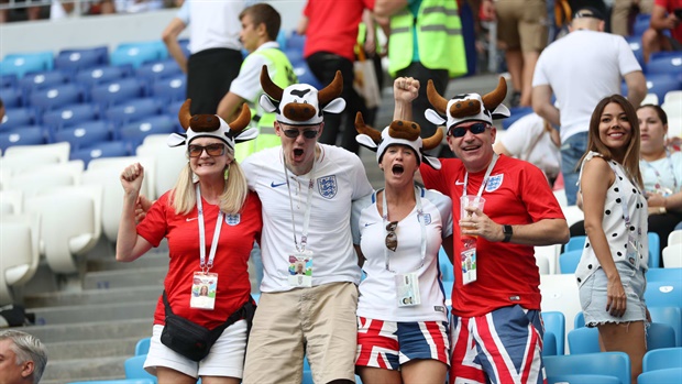 <strong>93'</strong> GOD SAVE THE QUEEN echoes around the stadium ... England fans are going nuts ...
