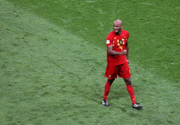 67' France now dropping deeper into their own half with veteran defender <strong>Vincent Kompany</strong> impressive in the ball-playing defensive role for Belgium so far.<br />