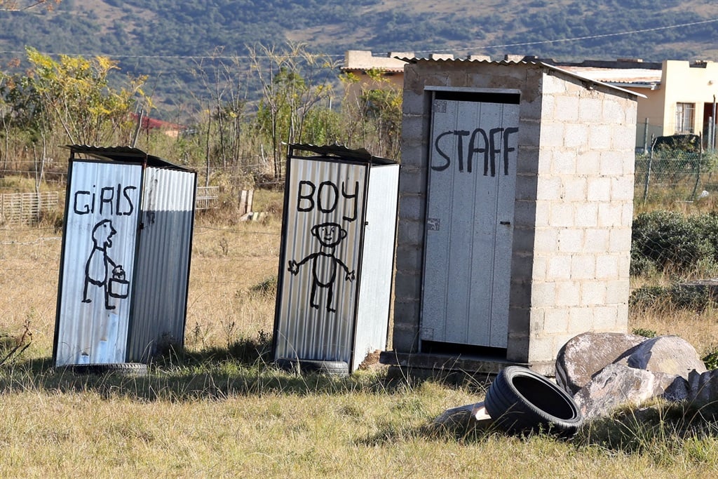 Limpopo schools still lack basic amenities, such as functioning taps, boreholes and water tanks to promote health and hygiene. Photo: Alan Easo/Gallo Images