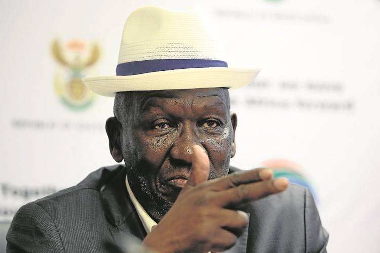 Guide Extract | Bheki Cele: the cat within the hat