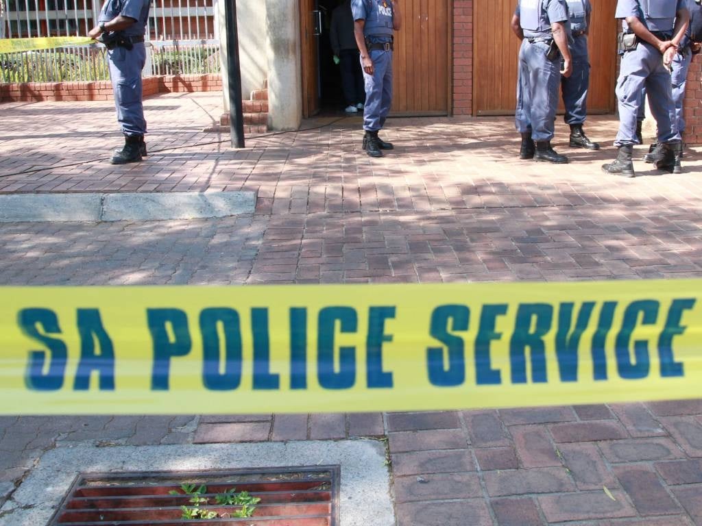 Remaja dalam tahanan untuk ‘pembunuhan massal’ kerabat di Cape Town