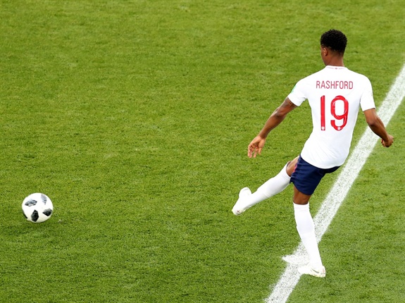 England make two changes as <strong>Marcus Rashford</strong> replaces Danny Rose and <strong>Jesse Lingard</strong> comes in for Raheem Sterling.<br />