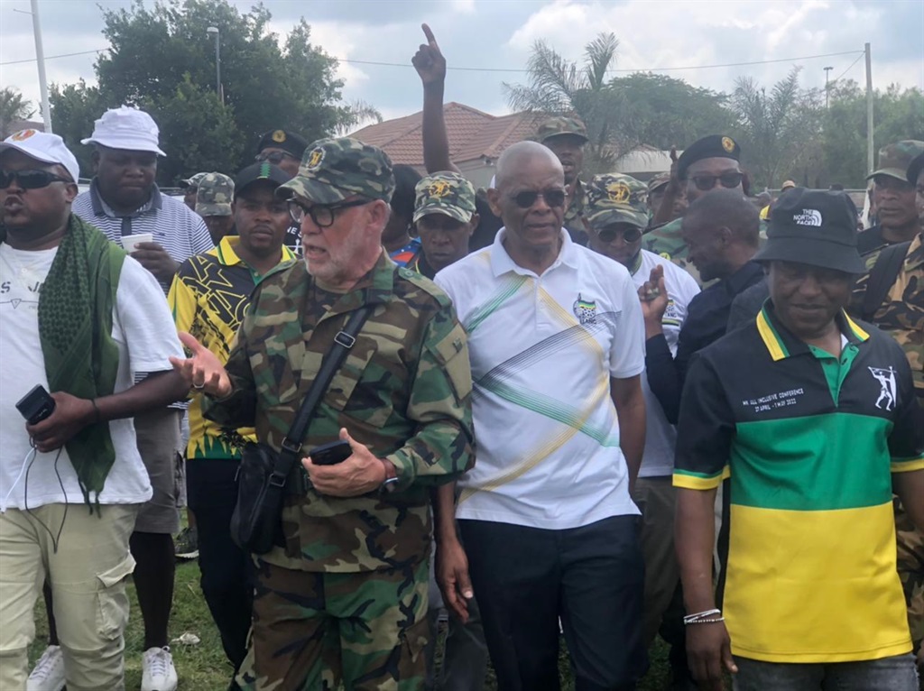 Carl Niehaus and Ace Magashule 