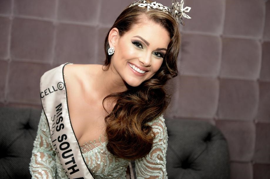 Sas Rolene Strauss Crowned Miss World Daily Sun