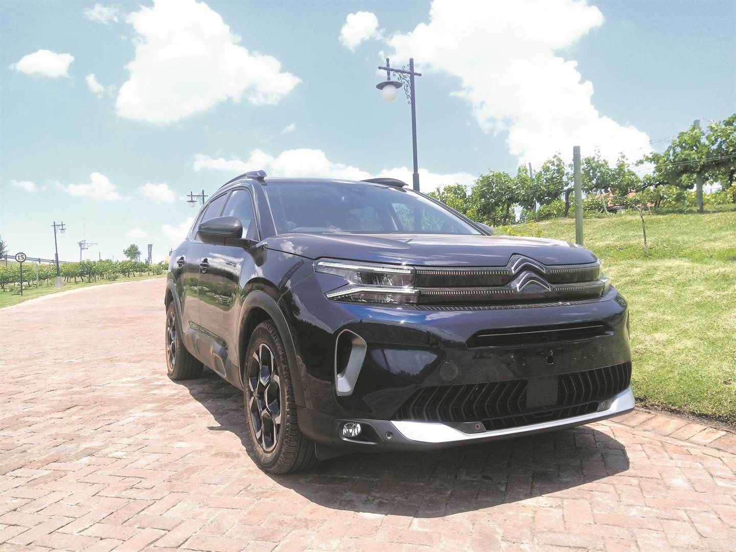 The Citroen C5 Aircross drives smoothly on gravel and has a smart interior (inset). Photos by   Njabulo Ngcobo