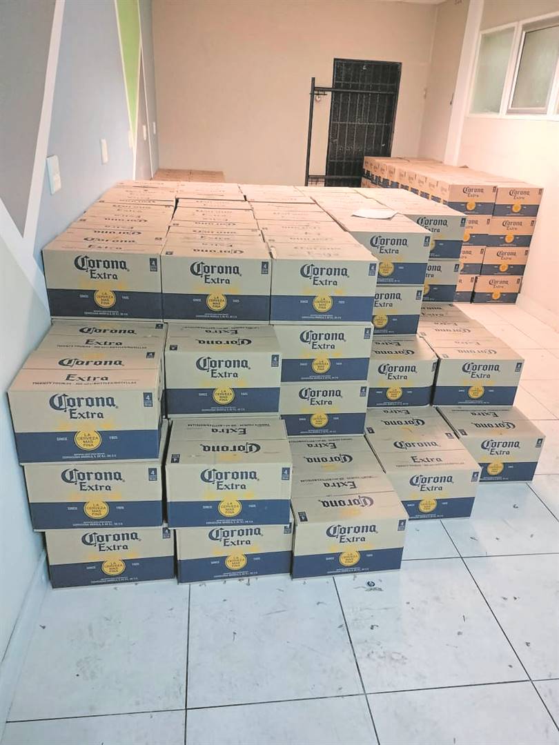 Eleven suspects between the ages of 18 and 50 were arrested while offloading stolen boxes booze at a church in Parow, Cape Town, on Wednesday night.