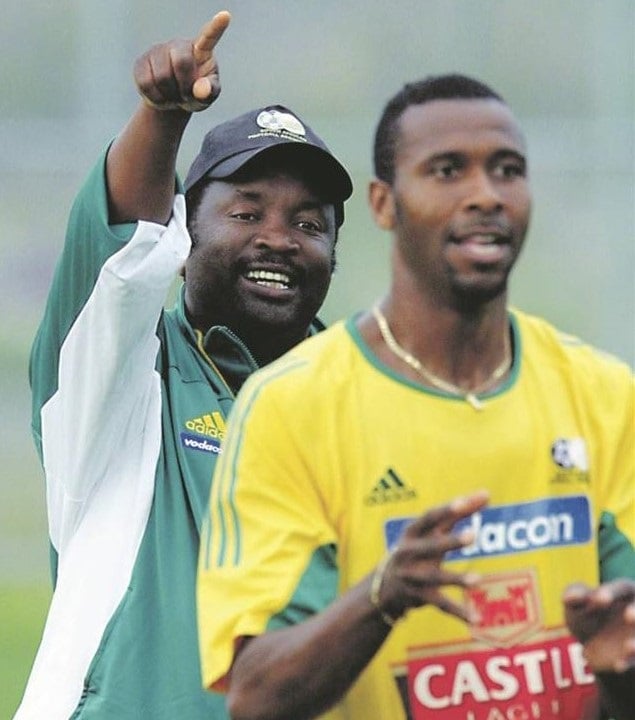 Jomo Sono and Lucas Radebe during Bafana’s training camp at the 2002 World Cup. They say teams have been offered ample preparation time. Photo: Gallo Images