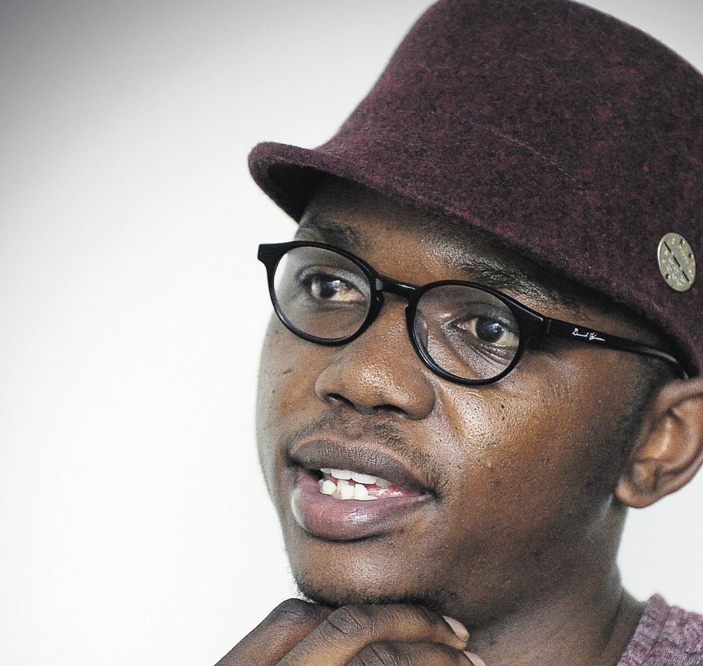 Musician Culoe De Song is being taken to task over a breach of contract.
