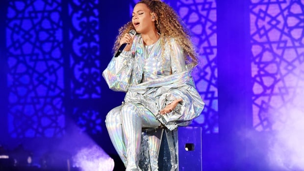 Beyoncé performs at the OTR II tour in Cardiff 