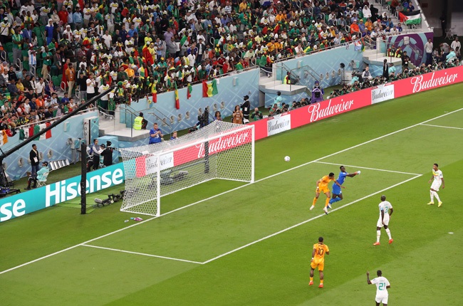 Penjaga gawang Mendy yang meragukan membuat Belanda merebut kemenangan akhir melawan Senegal