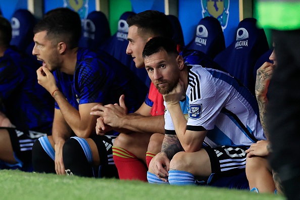Ex-Ronaldo teammate takes jab at Messi after winning FIFA award