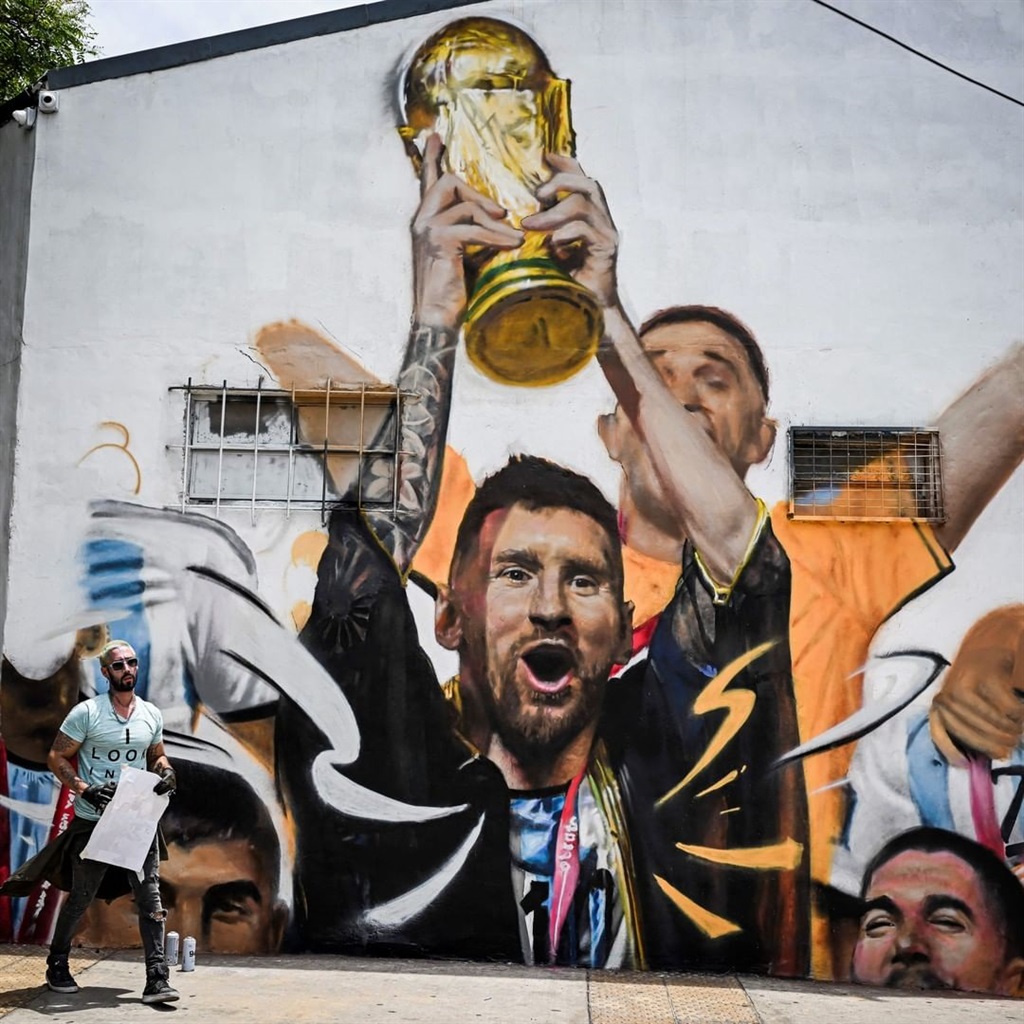 Miami Embraces Lionel Messi With Murals, Marketing and Milanesas - The New  York Times