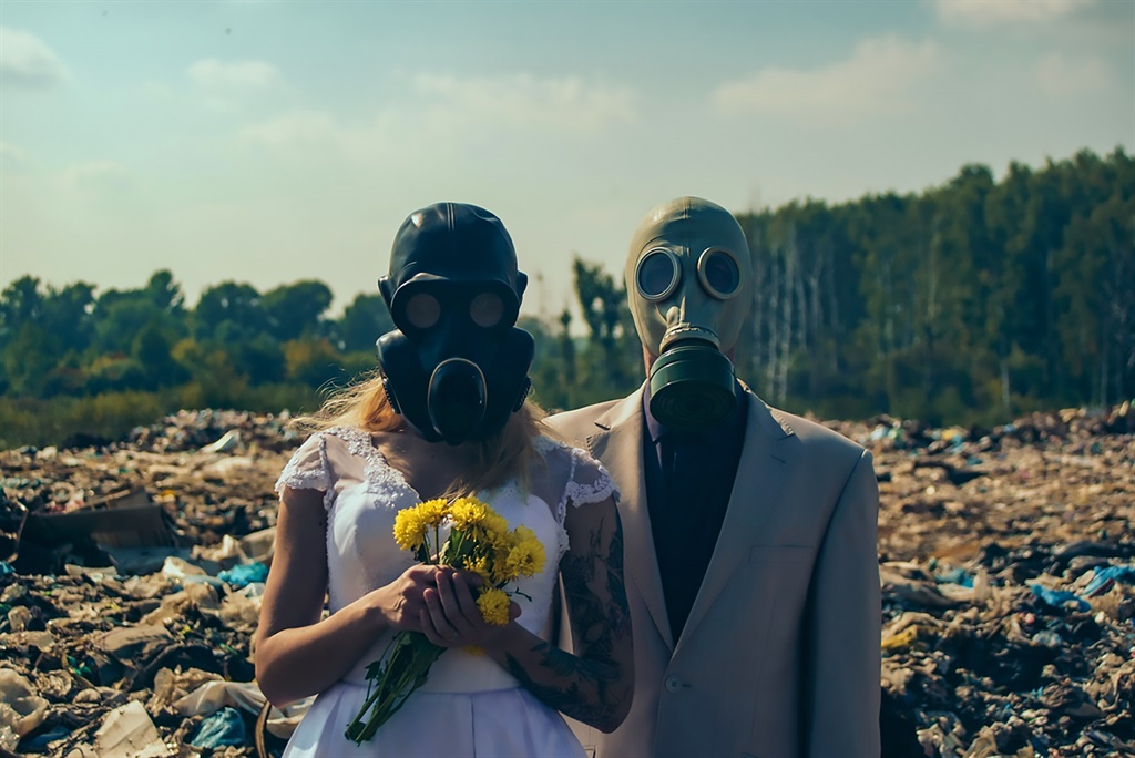 A couple staged their wedding shoot in gas masks a