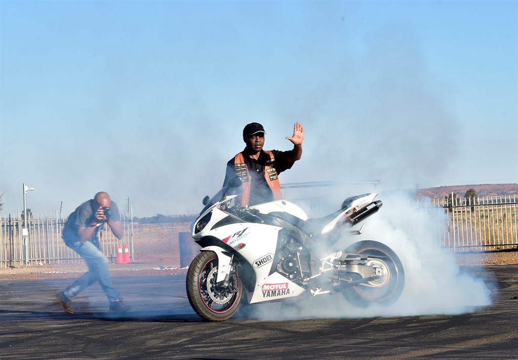 King Donald showcased his skills  during the charity event hosted by Batsumi Motor Cycling Club.
Photo by Picture Hello.
