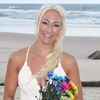 Woman marries herself after breaking up with her partner