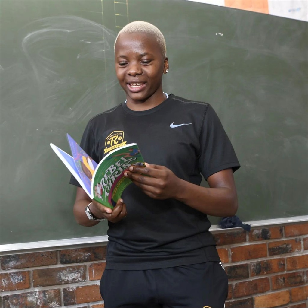 Thembi Kgatlana donated her Rebel Girls book story to primary schools in Mohlakeng.