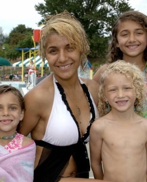 Erika Boquet and three children. (Photo: GoFundMe)