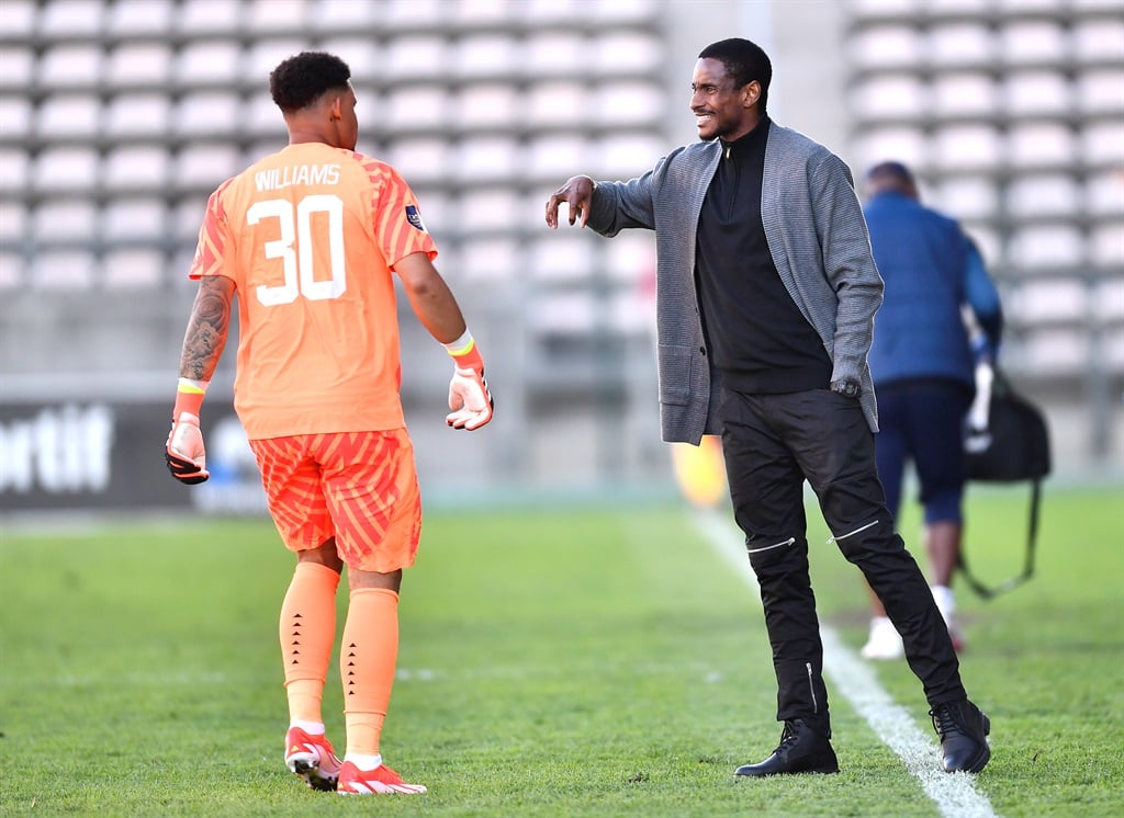 Mamelodi Sundowns head coach Rhulani Mokwena with goalkeeper Ronwen Williams during the DStv Premiership match against Stellenbosch FC at Athlone Stadium on 18 May 2024 in Cape Town, South Africa. (Ashley Vlotman/Gallo Images)