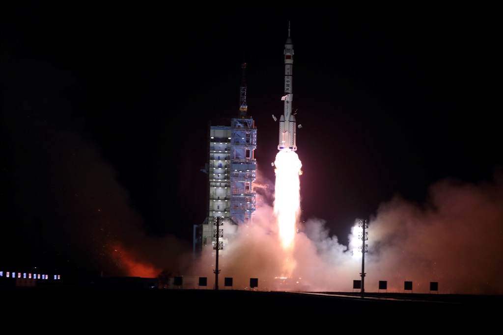 News24.com | Chinese astronauts board space station in historic mission