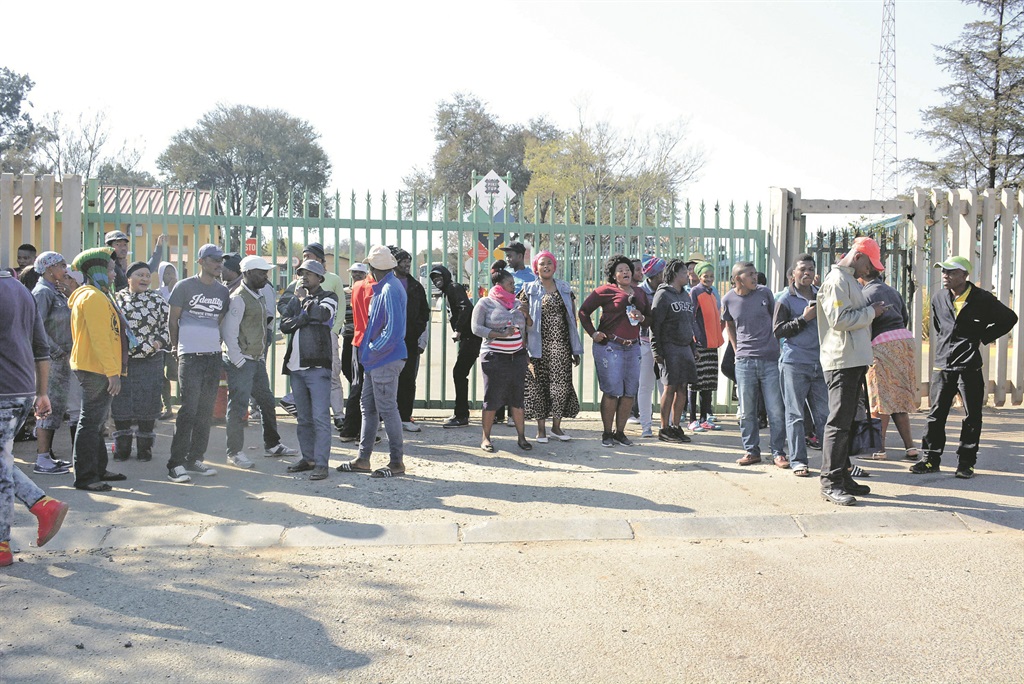 People from the nearby hostel blocked the Pikitup entrance yesterday.           Photo by Zamokuhle Mdluli