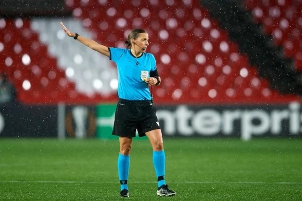 <p><strong>World Cup coaches welcome first female ref Frappart</strong></p><p>Costa Rica coach Luis Fernando Suarez said Wednesday the appointment of Stephanie Frappart to referee his team's crucial clash with Germany was a major milestone in a "sexist sport".<strong></strong></p>