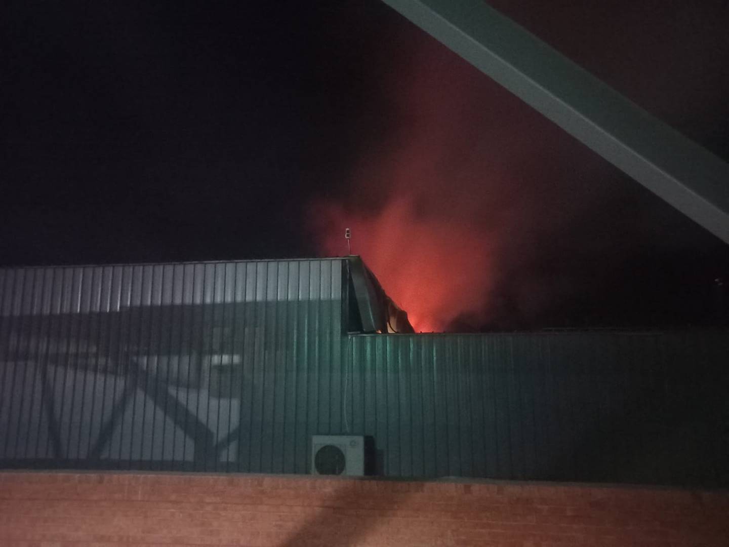 Winkel se stoor brand op N-Kaapse dorp | Netwerk24