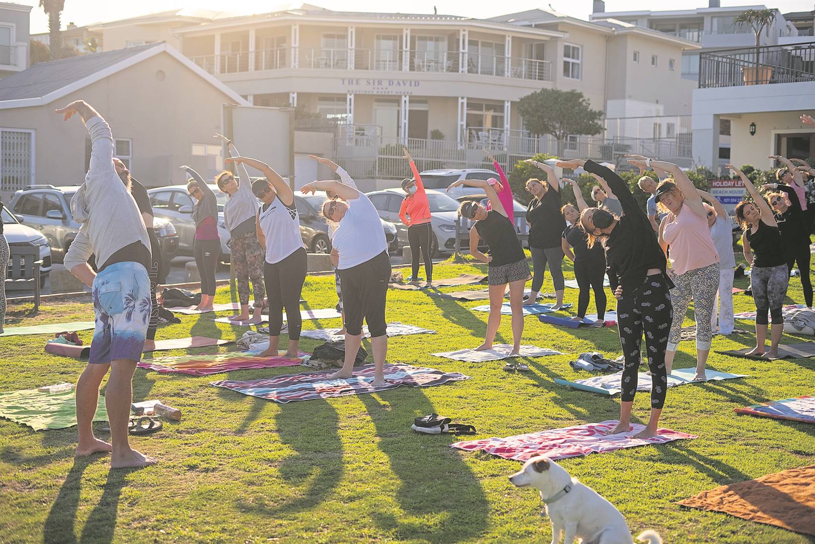 Join the free yoga classes offered in Bloubergstrand with Michael O’Rourke as coach. The classes take place once a week (on Tuesdays) with a dip in the ocean afterwards.