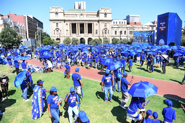<p>A supporters at Church Square during the Democratic Alliance National Manifesto Launch at Union Buildings on 17 February, 2024 in Pretoria, South Africa.</p><p>- <em>Lefty Shivambu/Gallo Images</em></p>