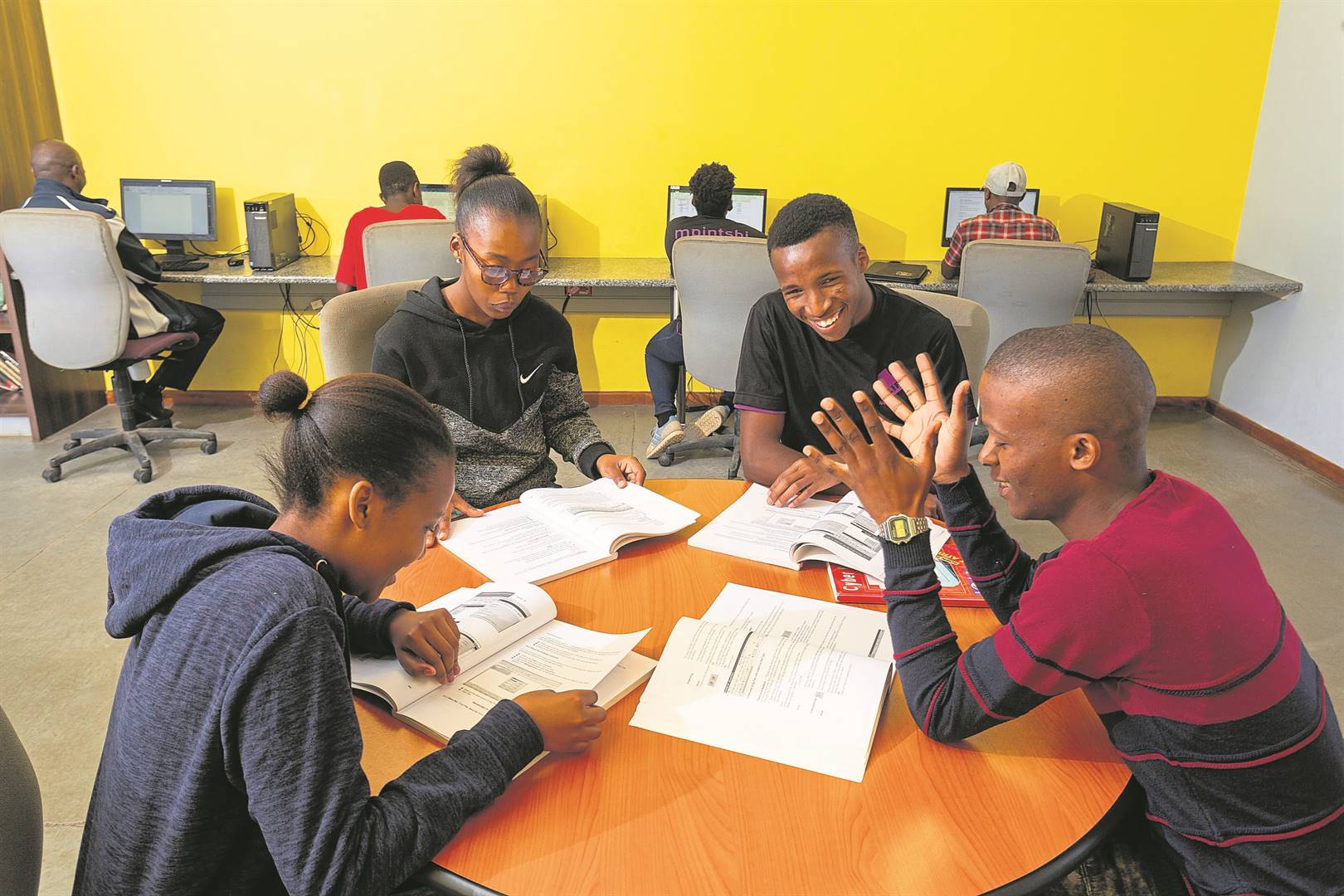 The loveLife Youth Centre in KwaNobuhle offers from counselling services, basic computer skills training to after-school educational support and many other programmes.                  