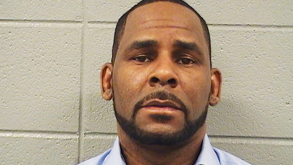 Singer R.kelly claims his health is bad in prison.
