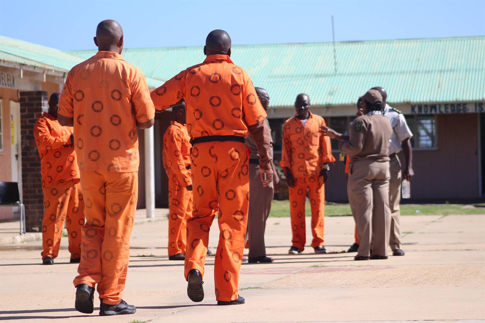 Three prison wardens have reportedly been stabbed by two inmates. Photo by Luvuyo Mehlwana