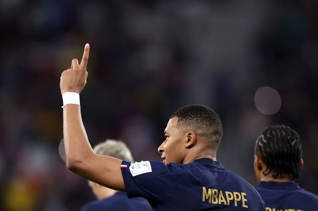 Sport | Mbappe signs 5-year deal with Real Madrid