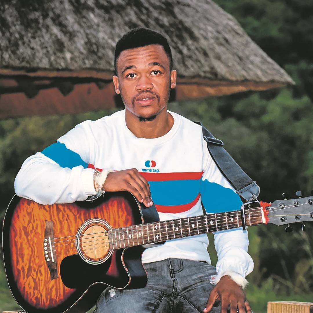 Skweletu Chiliza hosted a free festival to thank his fans in KZN. 