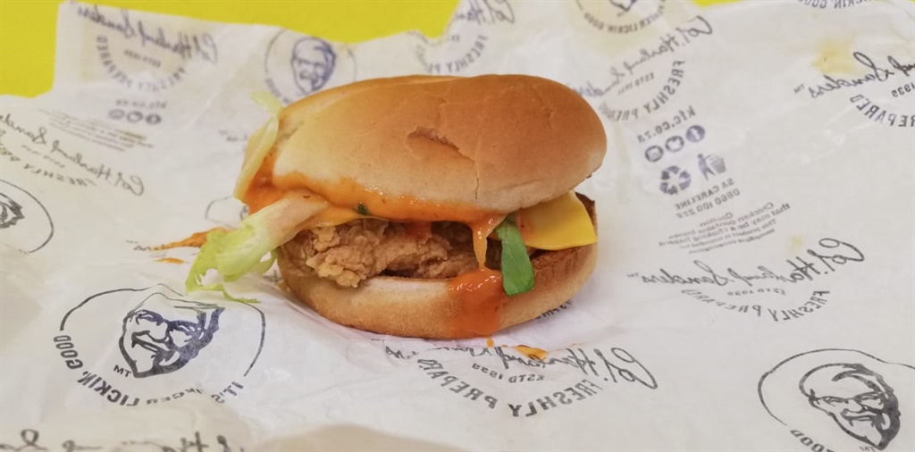 KFC, Dunked burger, Zinger Burger, Crunch Burger