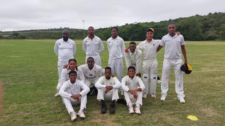 Komani Royals Cricket Club returned with a win after beating Pioneers by 28 runs in Qonce in the Border Cricket Promotional League. 