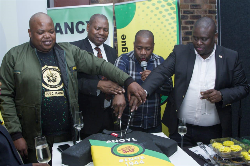 The ANCYL leadership joined by Cooperative Governance and Traditional Affairs Minister Dr Zweli Mkhize. Pictures: Provided by the ANCYL