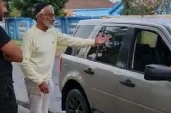 News24.com | WATCH | Oh boy! Traffic cops probe '8-year-old' driver who could 'hardly see over the steering wheel'