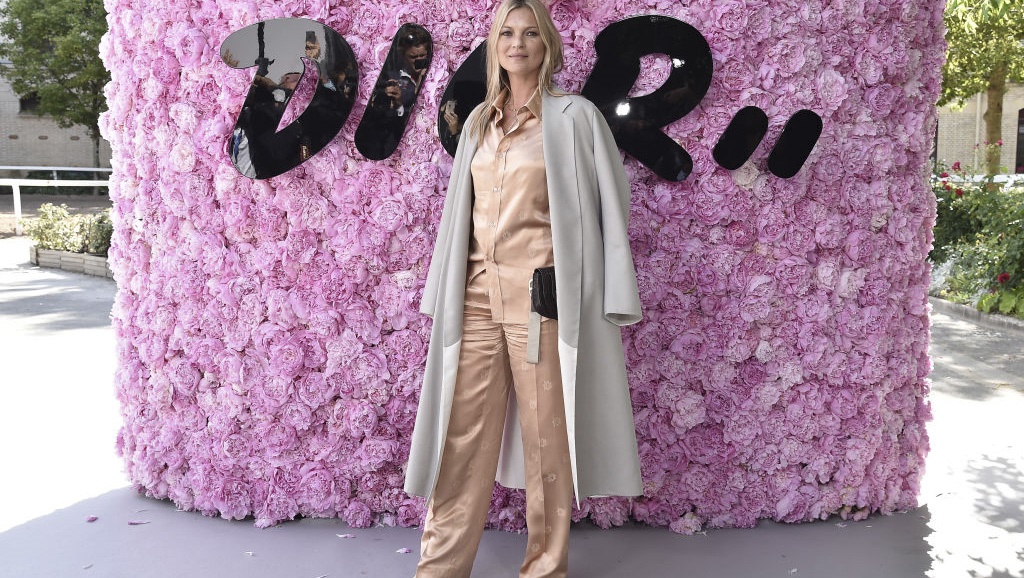 Kate Moss attends the Dior Homme Menswear Spring/Summer 2019 show as part of Paris Fashion Week