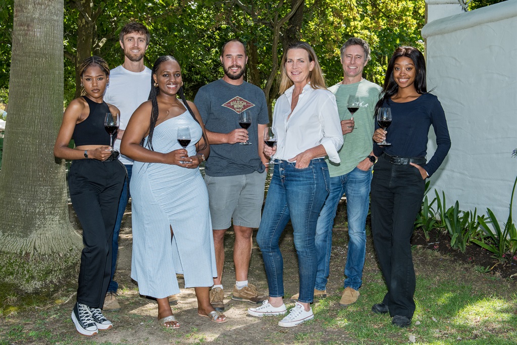 The Cape Winemakers Guild welcomes three new members and three new protégès. 