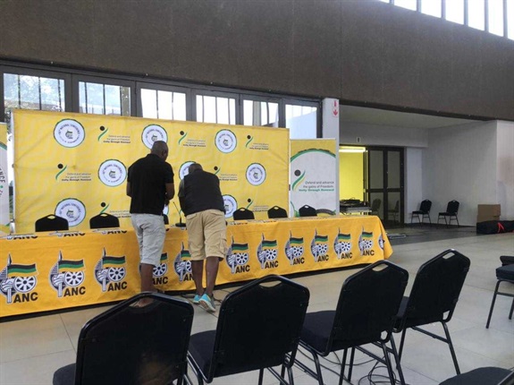 <p>The ANC is setting up for the press briefing to announce its new NEC. </p><p><em>- Juniour Khumalo</em></p><p><em>(Photo: Juniour Khumalo/News24)</em></p>